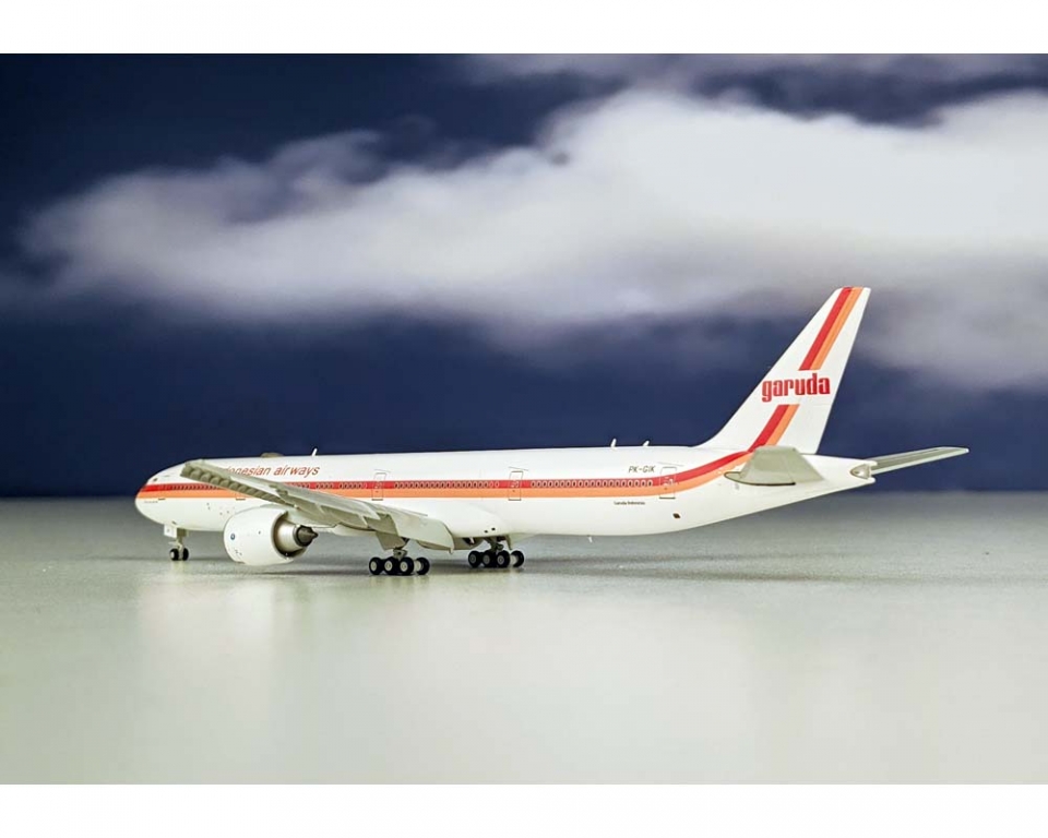 JCwings 1:400 Garuda B777-300ER フラップダウン版 www.JetCollector.com: JC WINGS GARUDA B777-300ER RETRO LIVERY