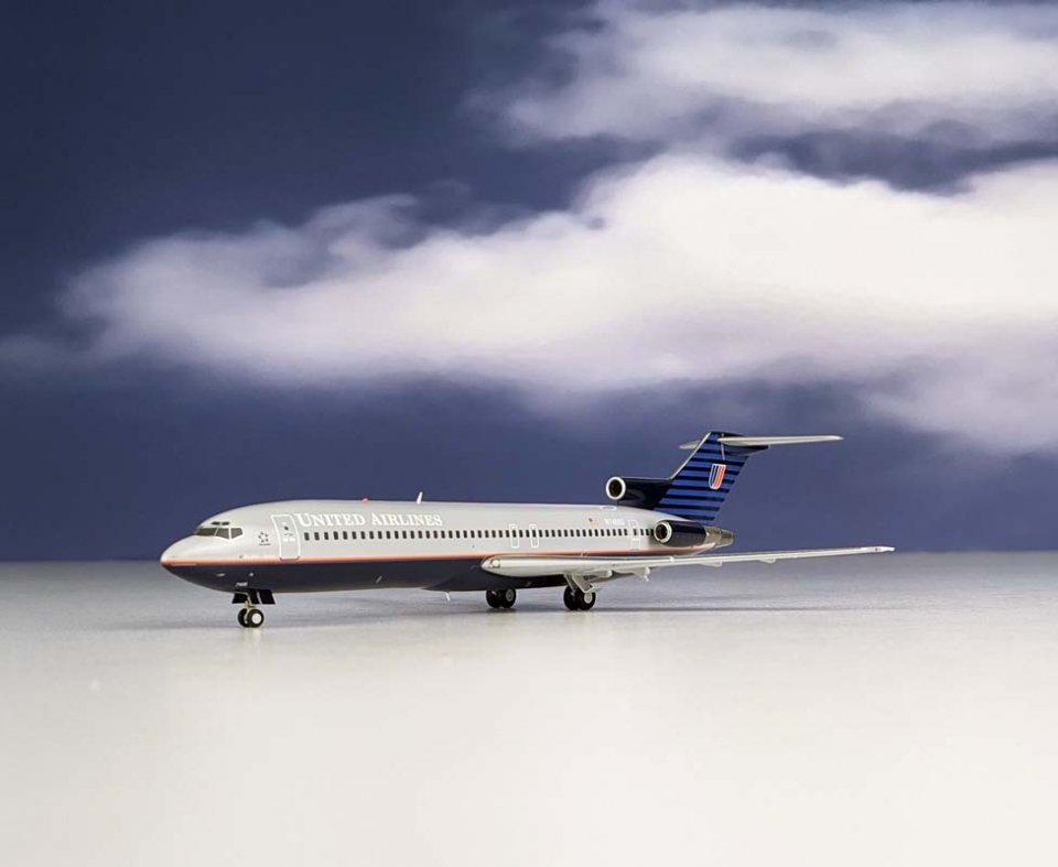 www.JetCollector.com: Gemini 200 United B727-200 (Batleship Gray