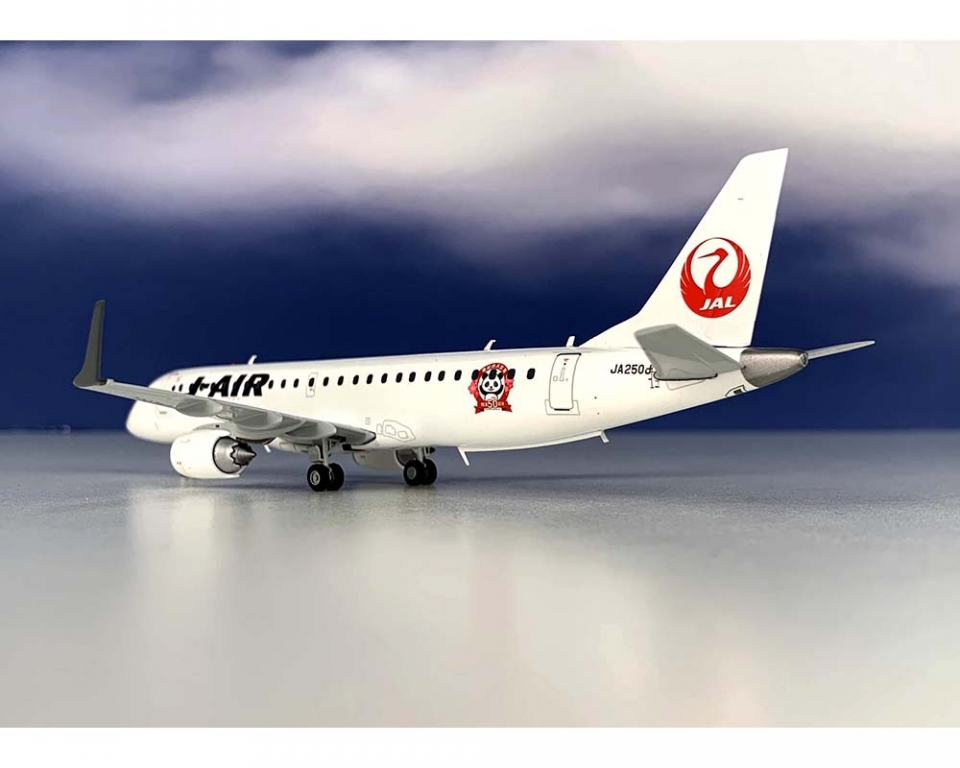 メ*1様 1/200 Jcwings J-AIR エンブラエル E190 　JA www.JetCollector.com: J-Air E-190 Nanki-Shirahama Airport 50th w