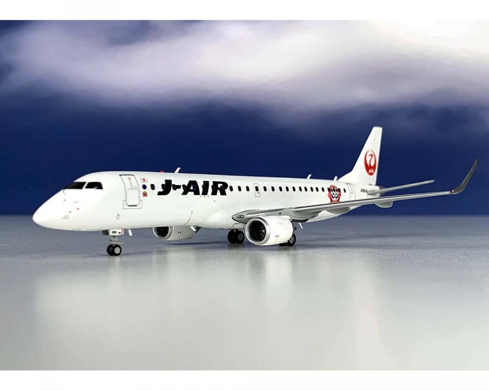 メ*1様 1/200 Jcwings J-AIR エンブラエル E190 　JA www.JetCollector.com: J-Air E-190 Nanki-Shirahama Airport 50th w
