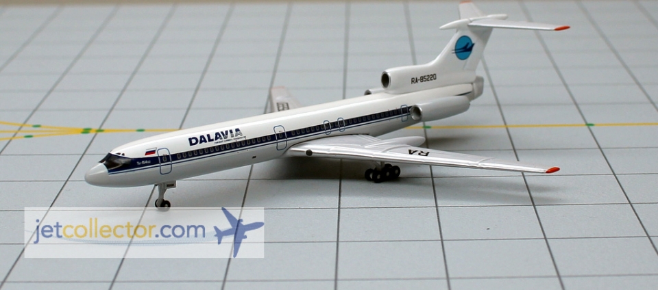 ACMVL060 AeroClassics Tu-154M 1/400 Model RA-85667 Mavial
