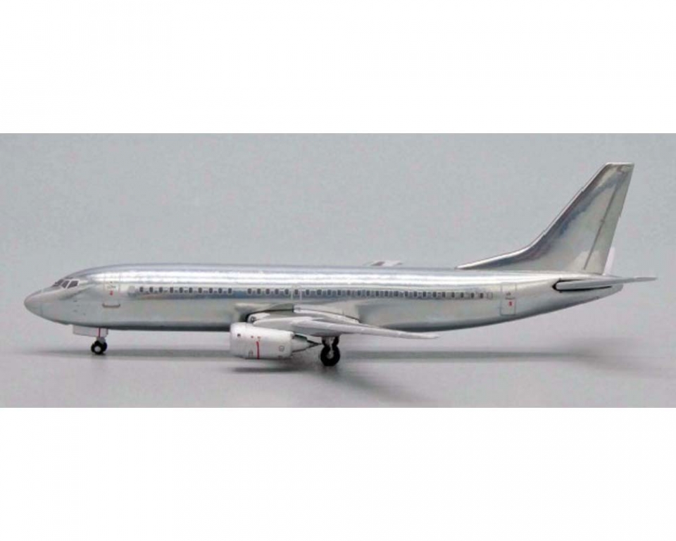 www.JetCollector.com: Blank Polished Boeing B737-300 1:400 Scale
