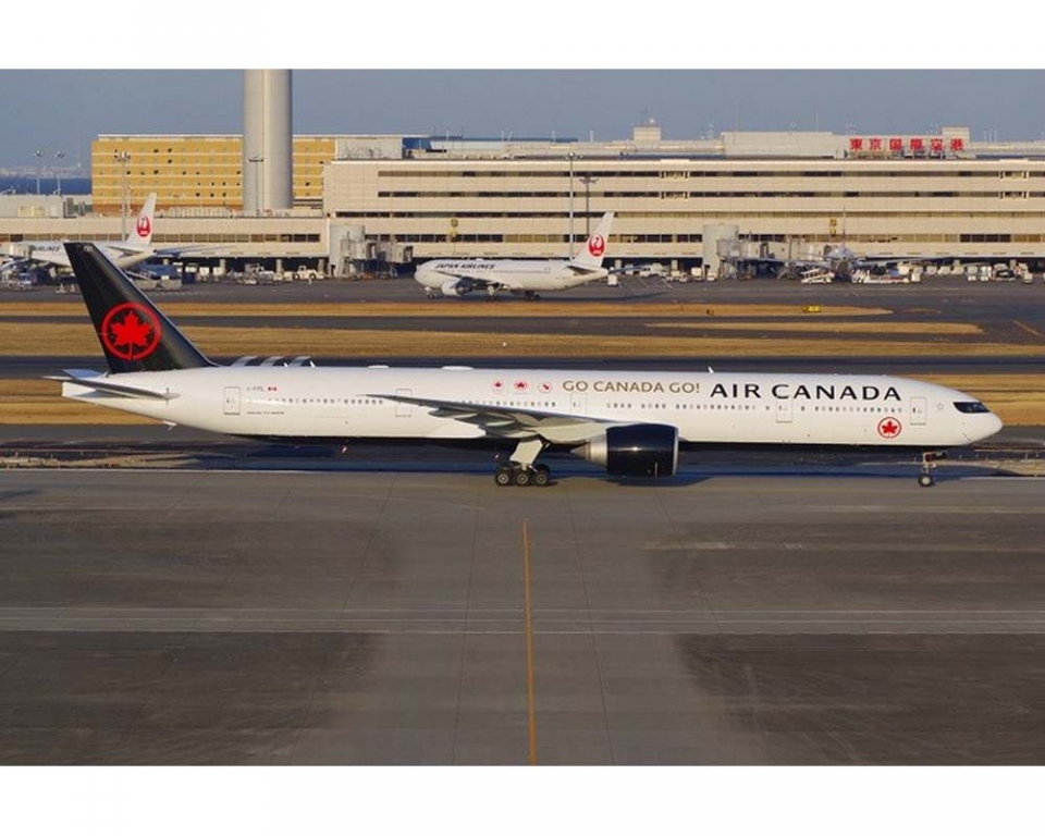www.JetCollector.com: Air Canada B777-300ER Go Canada Go C-FITL 1