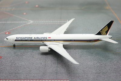 www.JetCollector.com: SINGAPORE AIRLINES 777-300ER (9V-SWU)
